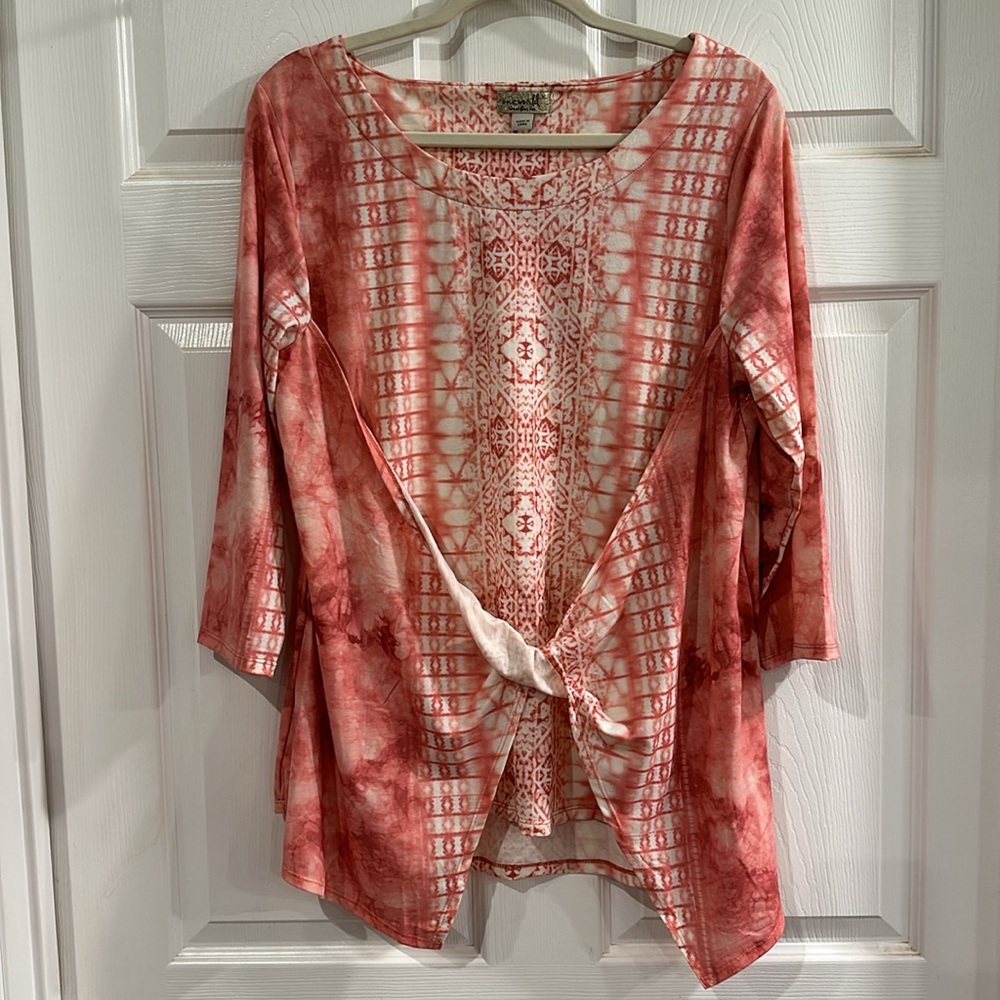 NWOT ONE-WORLD Size XL light peach and cream color top